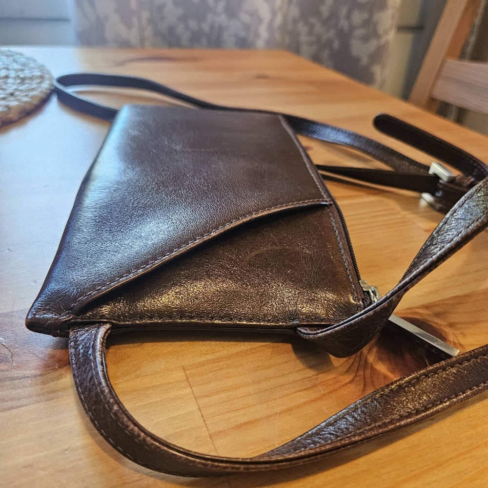 HOBO Crossbody Wallet Leather - Picture 3 of 8
